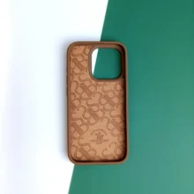 قاب ایفون 15 پرو برند POLO مدل BORIS رنگ قهوهای
Santa Barbara POLO BORIS IPhone Case